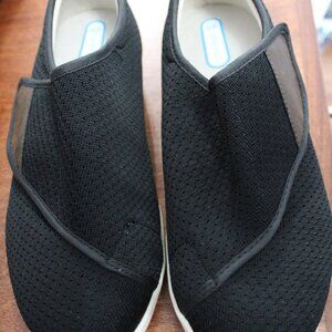 youyun  Unisex Diabetic Shoes  Adjustable Closure  Breathable  Lightweight Black